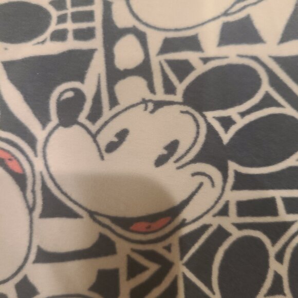 LuLaRoe DISNEY Black & White (cream) MICKEY MOUSE TC Tall & Curvy Leggings - Picture 4 of 5